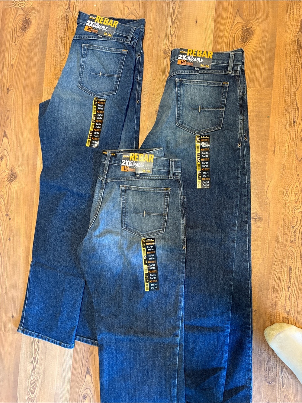 Ariat Rebar Men's Loose Fit Denim Jeans in Medium Blue 3 pairs all brand new
